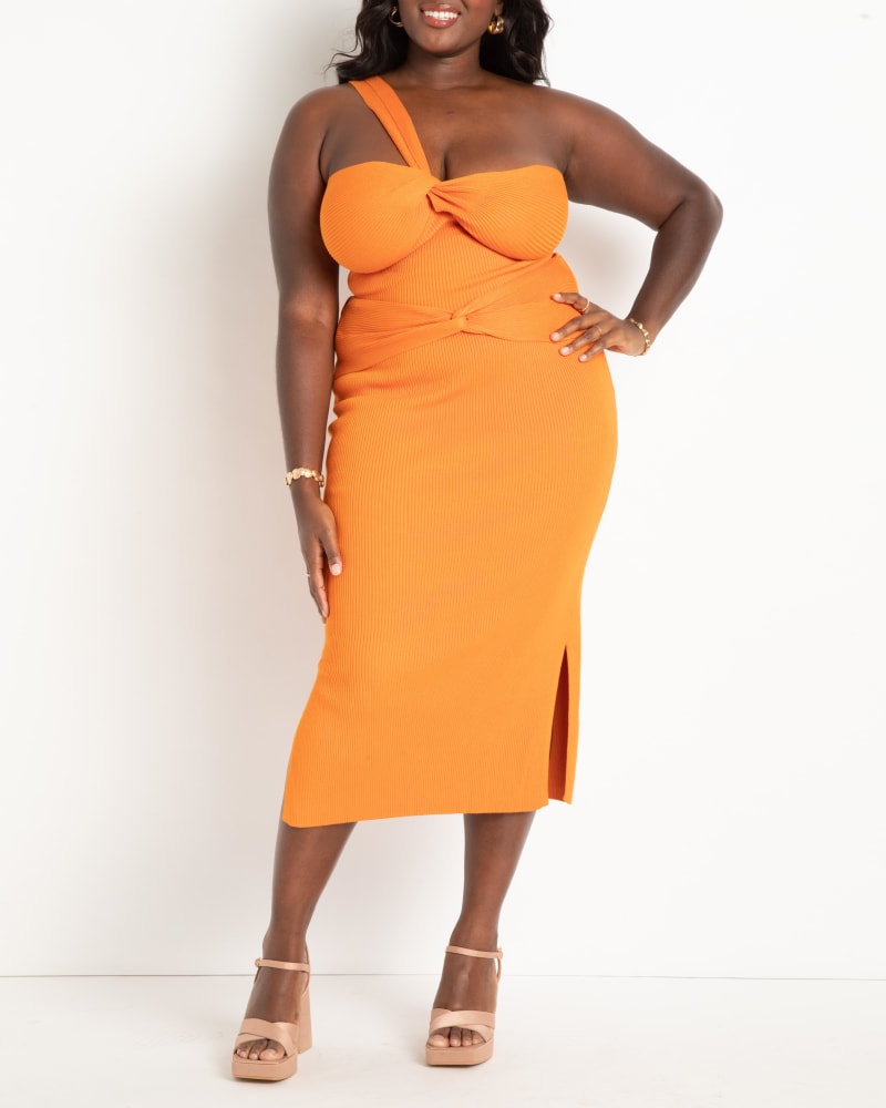 Front of a model wearing a size 18|20 Twist Knit Midi Skirt with Slits in Russet Orange by ELOQUII. | dia_product_style_image_id:292831